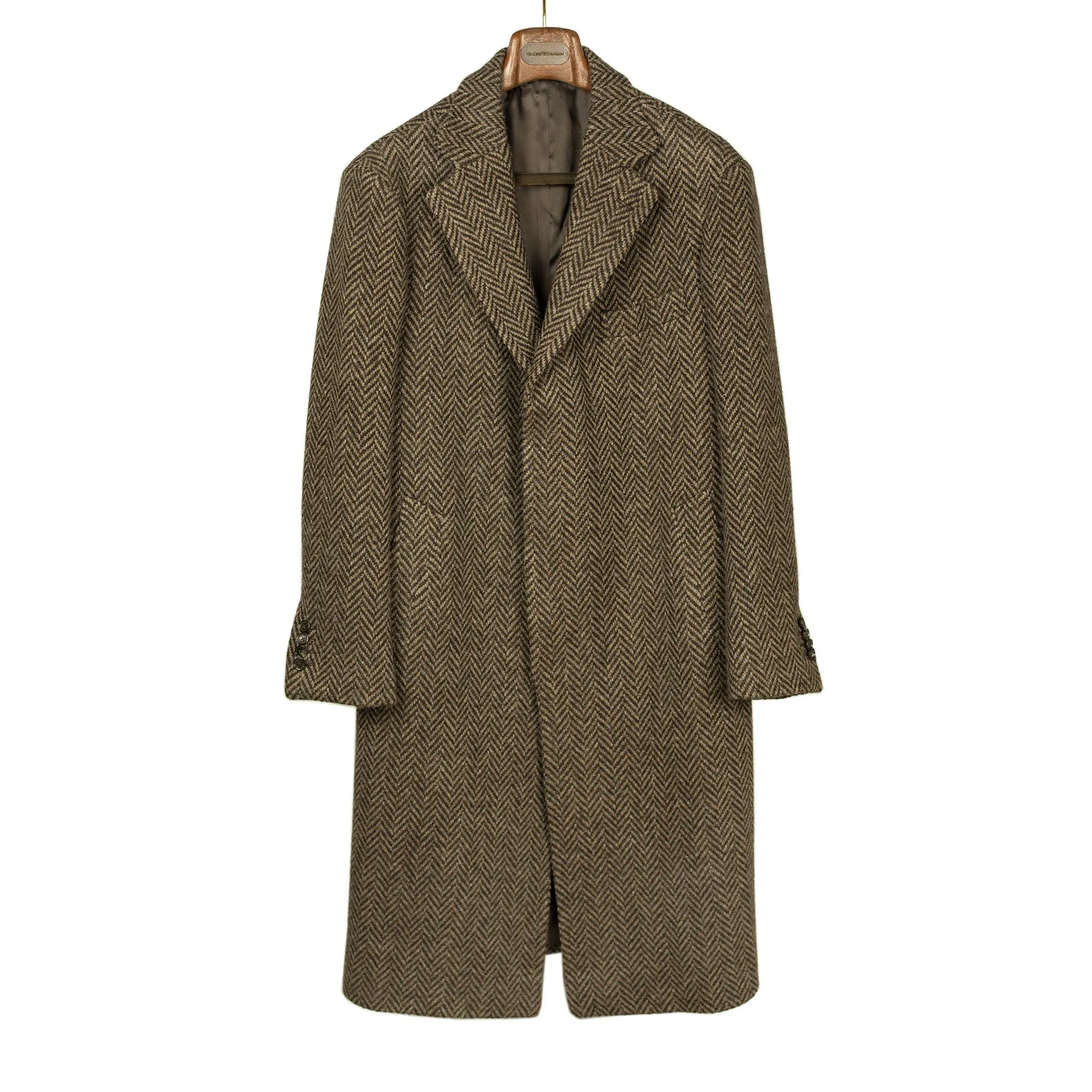 x Sartoria Carrara: Chesterfield coat in brown and chocolate herringbone undyed wool